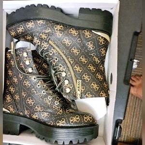 Guess combat boot size 10 chocolate and gold